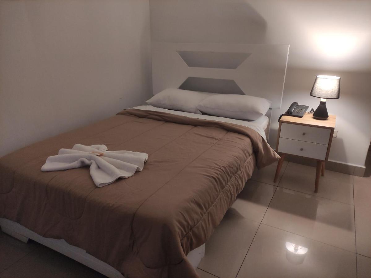 Maxy's & Hotel Lima